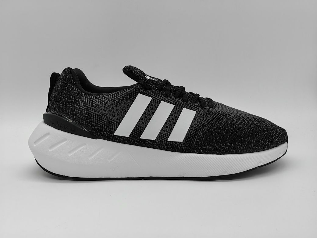 Adidas Swift Run 22