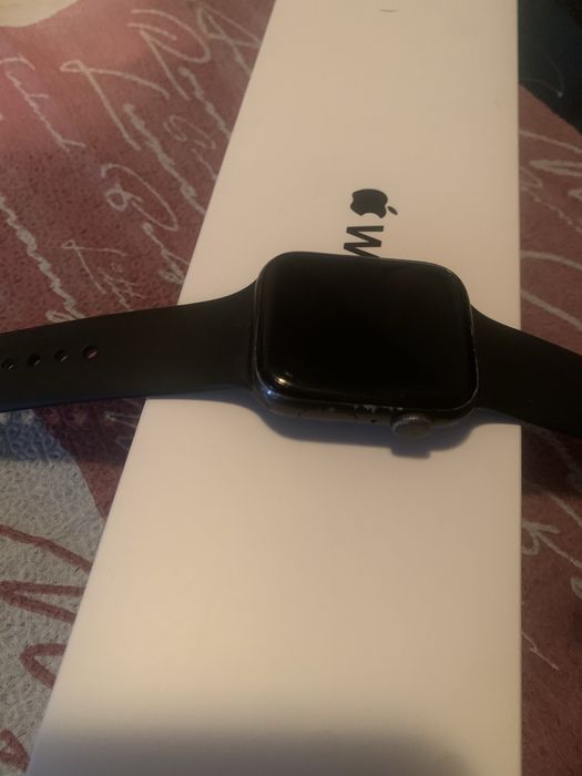 Apple watch SE2 44mm LTE 2023г