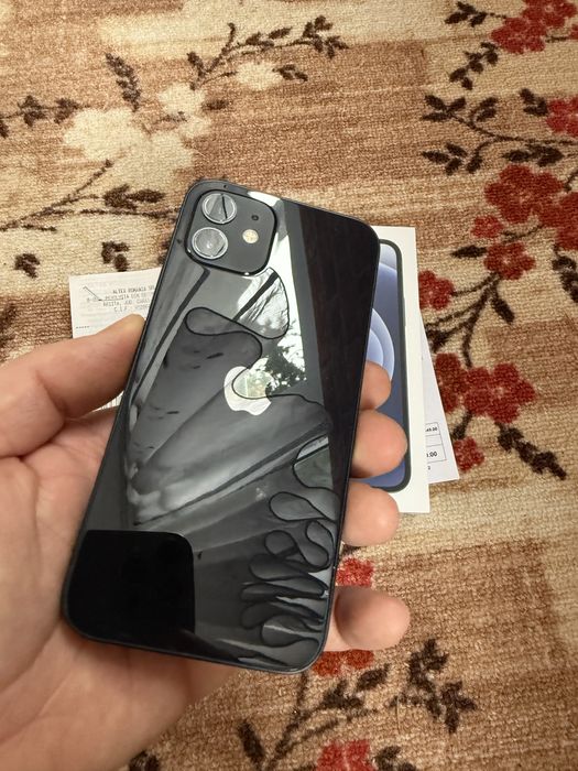Vand sau schimb iPhone 12 128 GB