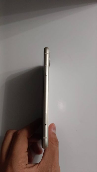 Iphone 11 в хорошем состоянии