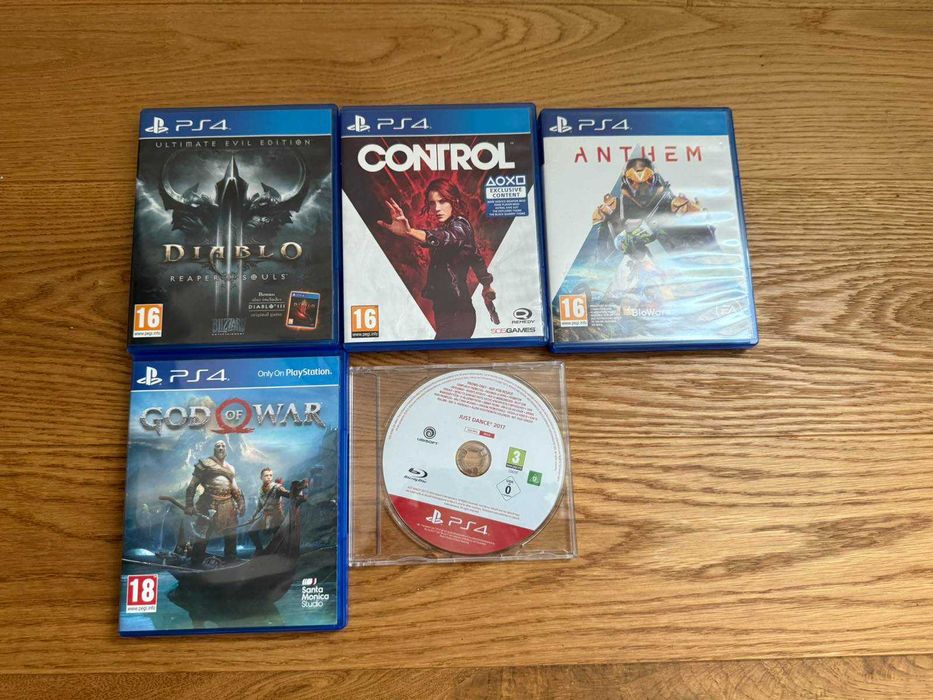 Playstation 4 Pro 1TB + 5 игри