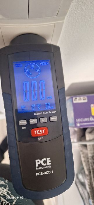 Tester instalații electrice VDE 0100-600 PCE Instruments PCE-RCD 1
⁸
