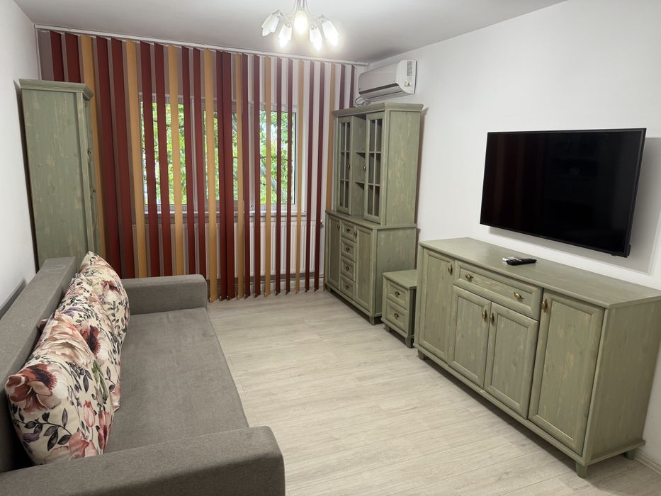 Vând apartament 2 camere Hipodrom