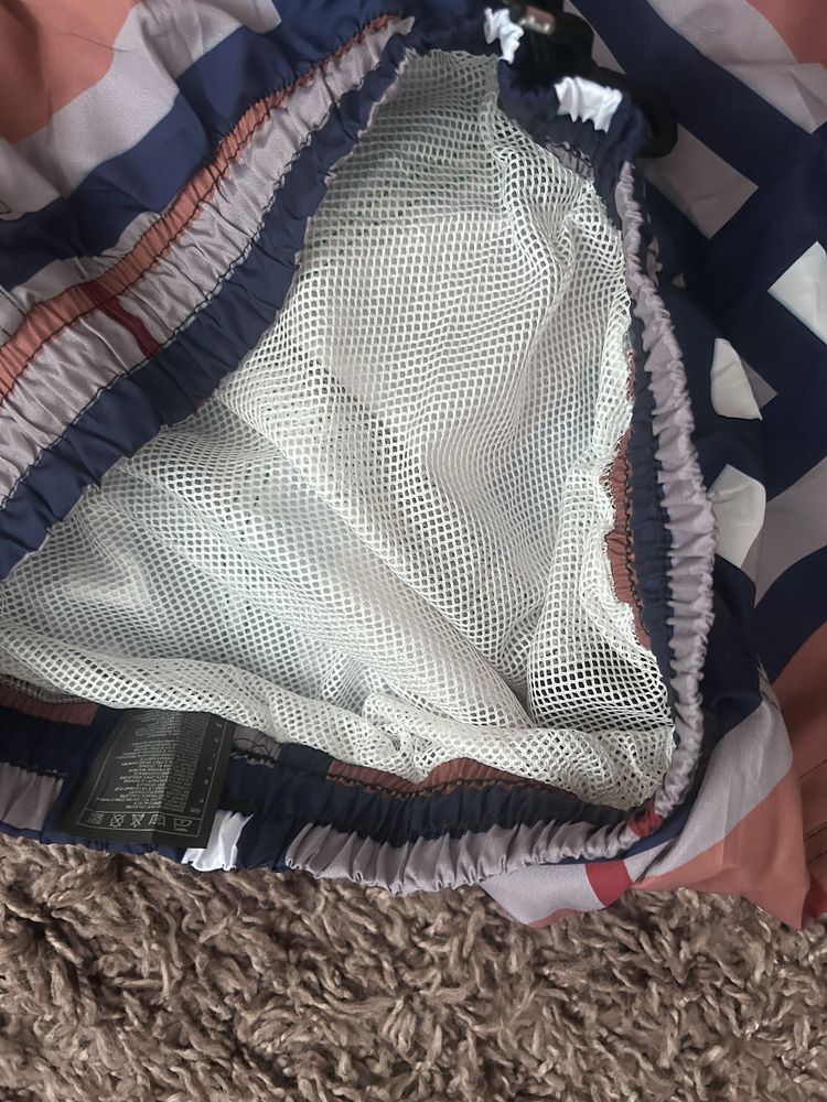 Pantaloni scurti de plaja burberry