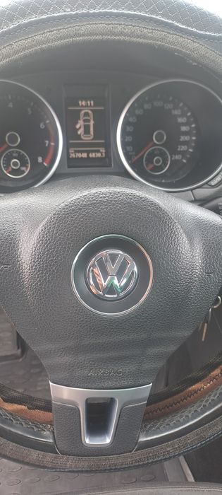 Vând vw Golf 6 1.4 tsi 160cp euro 5 /trapă/clima/încălzire scaune