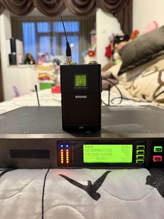 Shure UR4S - UR1 H4 (518–578 MHz)