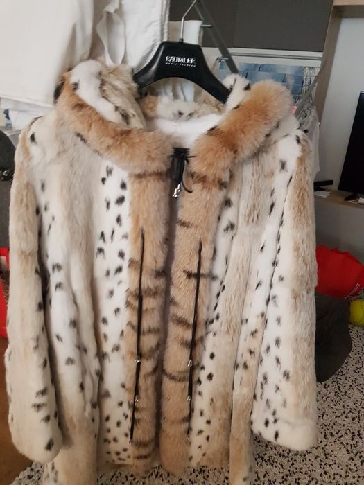 Haina de blana tip leonard cu gluga