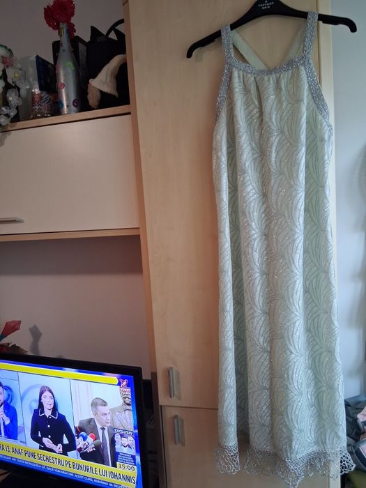 Rochie de seara in bretele