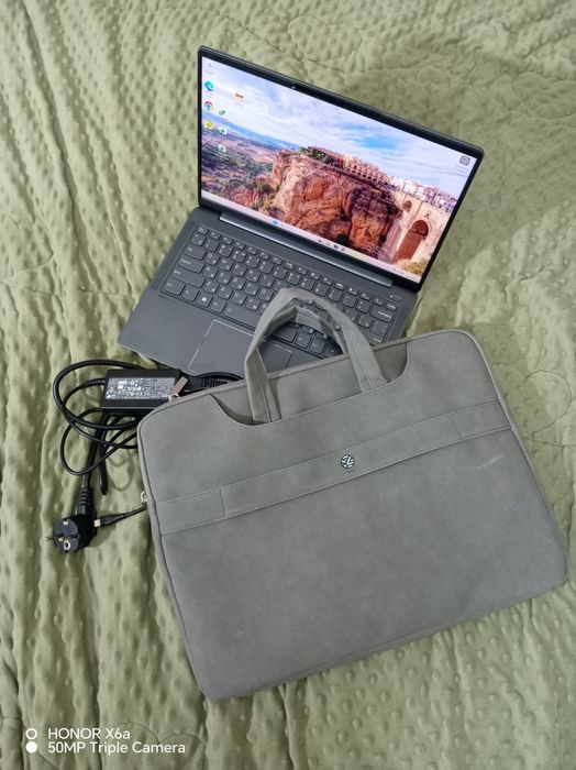 Ноутбук Lenovo IdeaPad 5 Pro — мощный ультрабук, почти новый