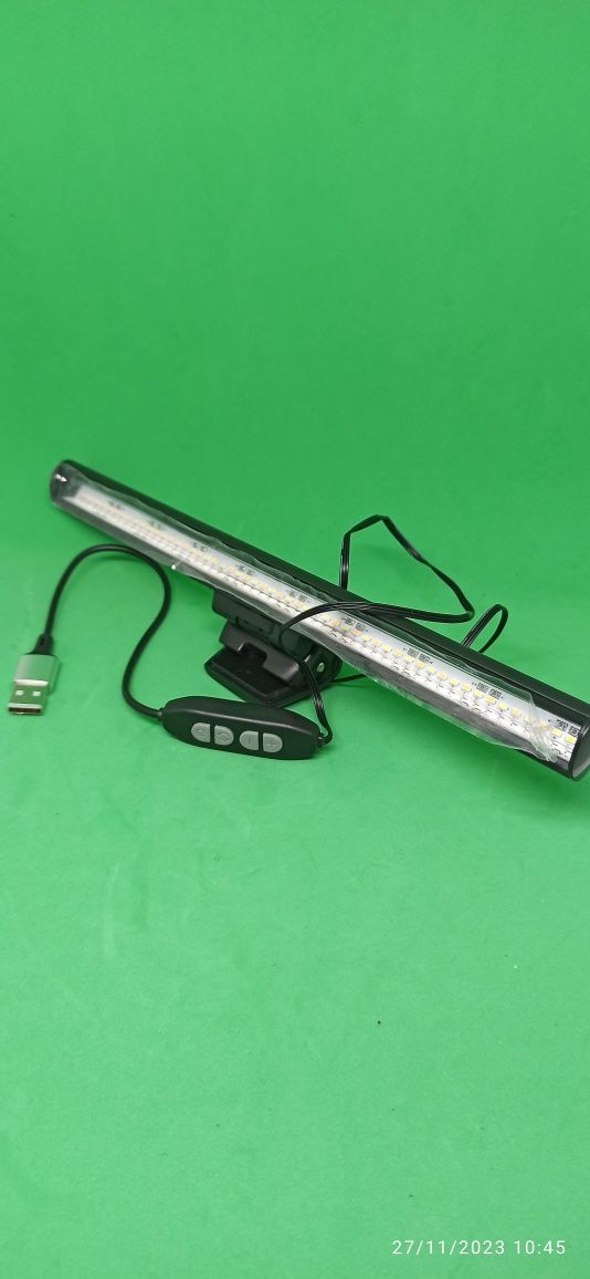 Lampa led 26 cm  monitor clemă usb.