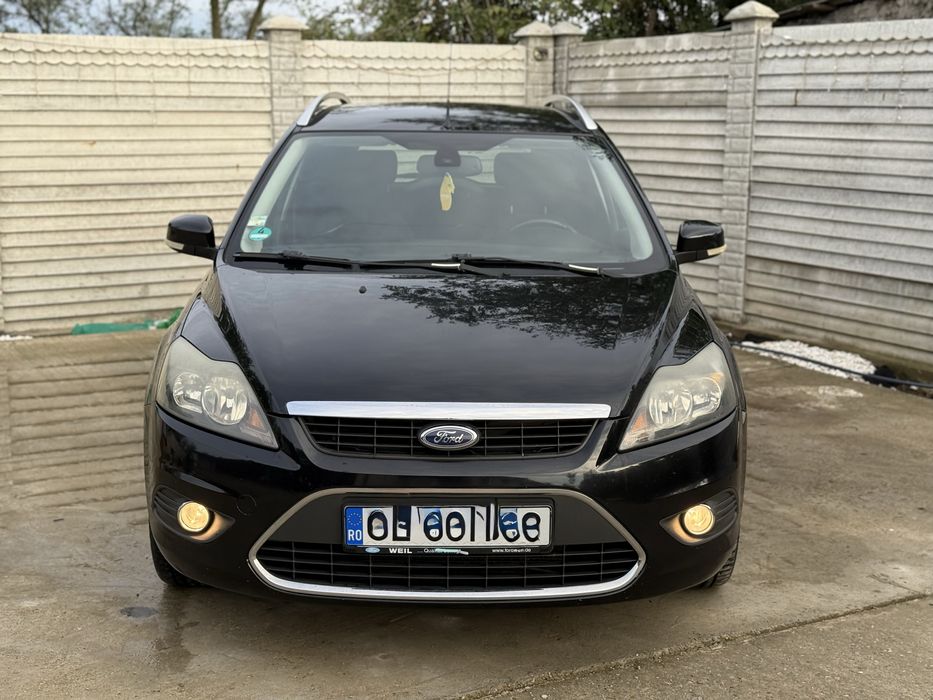 Vand ford focus 1.8 benzina