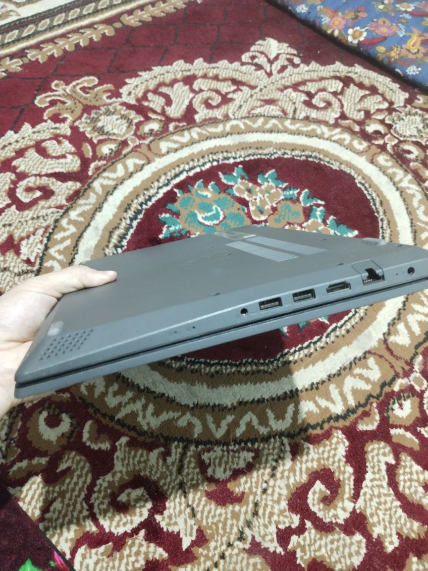 Lenovo v15 ryzen 5