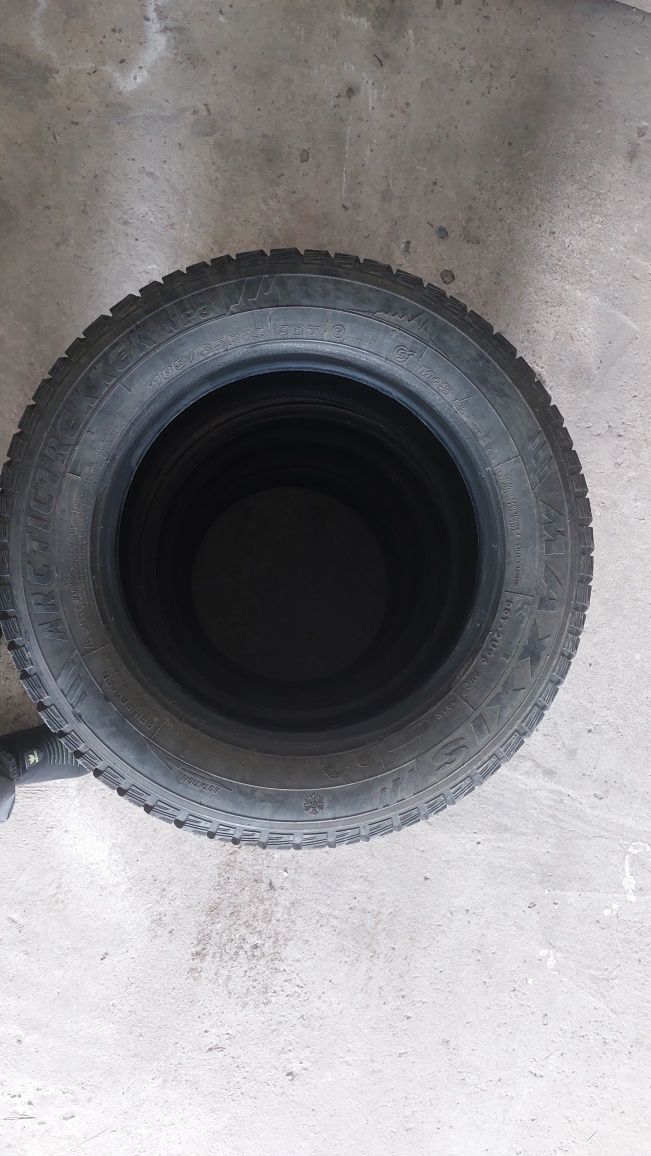 Продам зимнюю резину б/у 185/65 R14