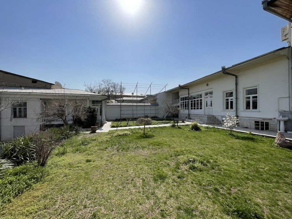 Продается дом 5 соток Яккасарайский район рядом с братскими могилами