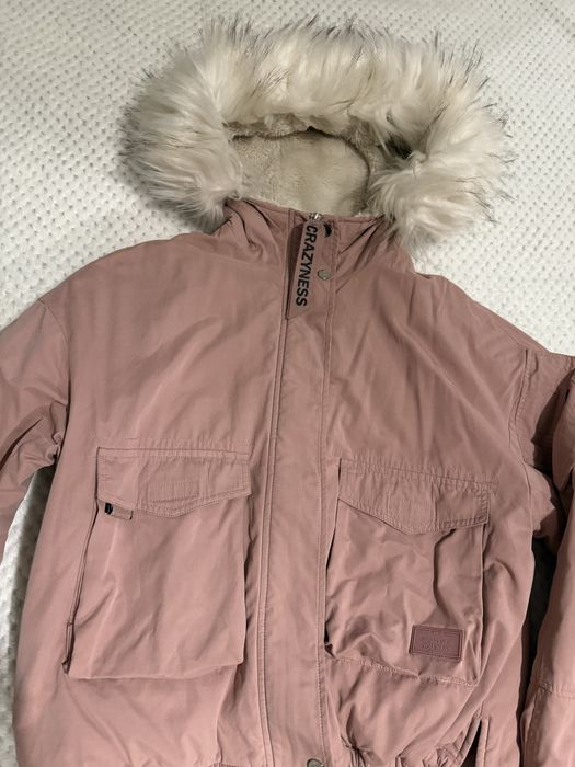 Зимно розово яке с пух