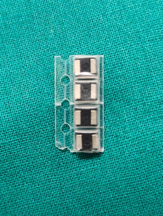 2R5TPE330MAZB - Condensator SMD tantal-polimer, low ESR, 330uF, 2.5V