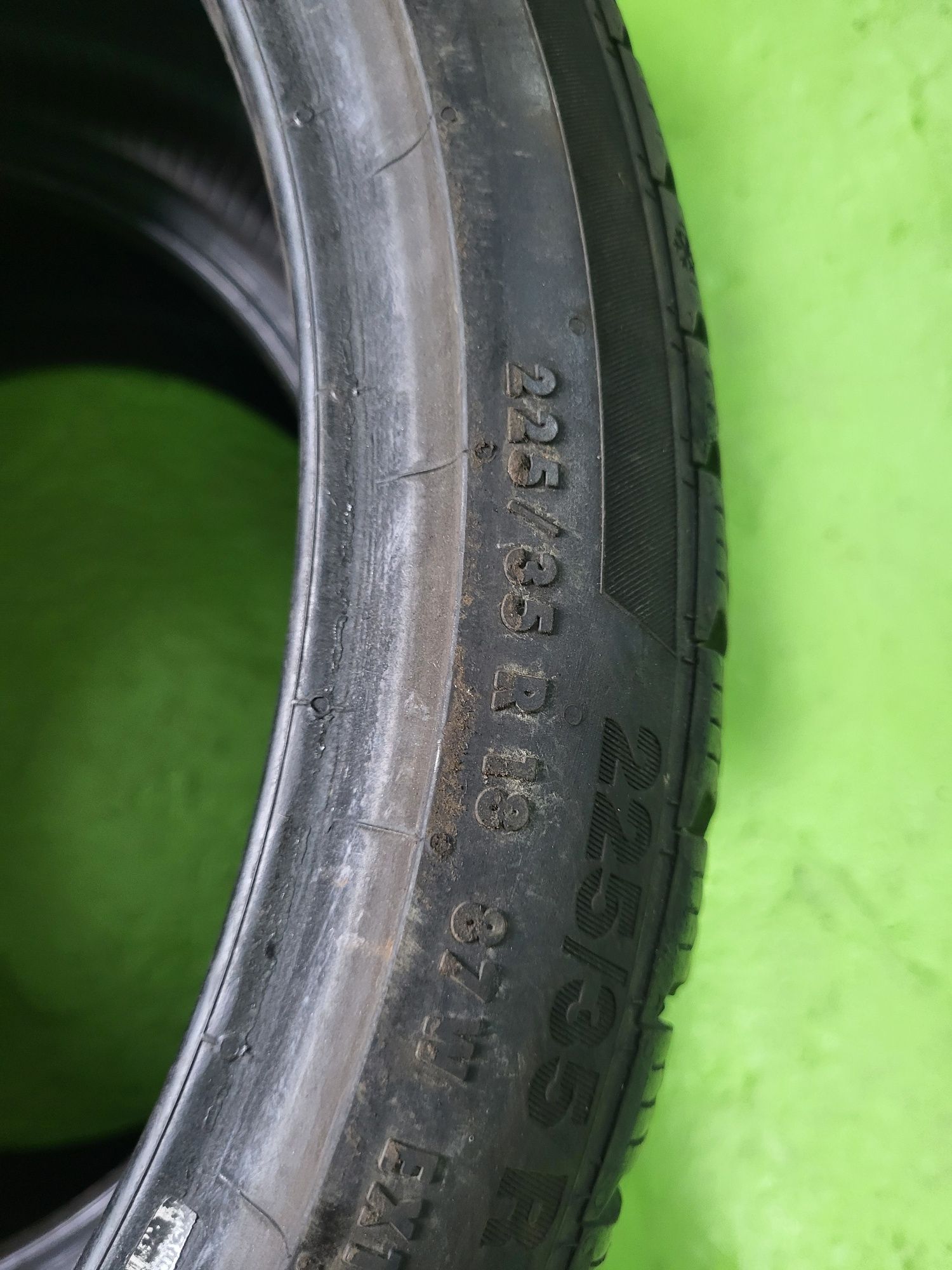 2 бр 225/35/18 Continental зимни гуми