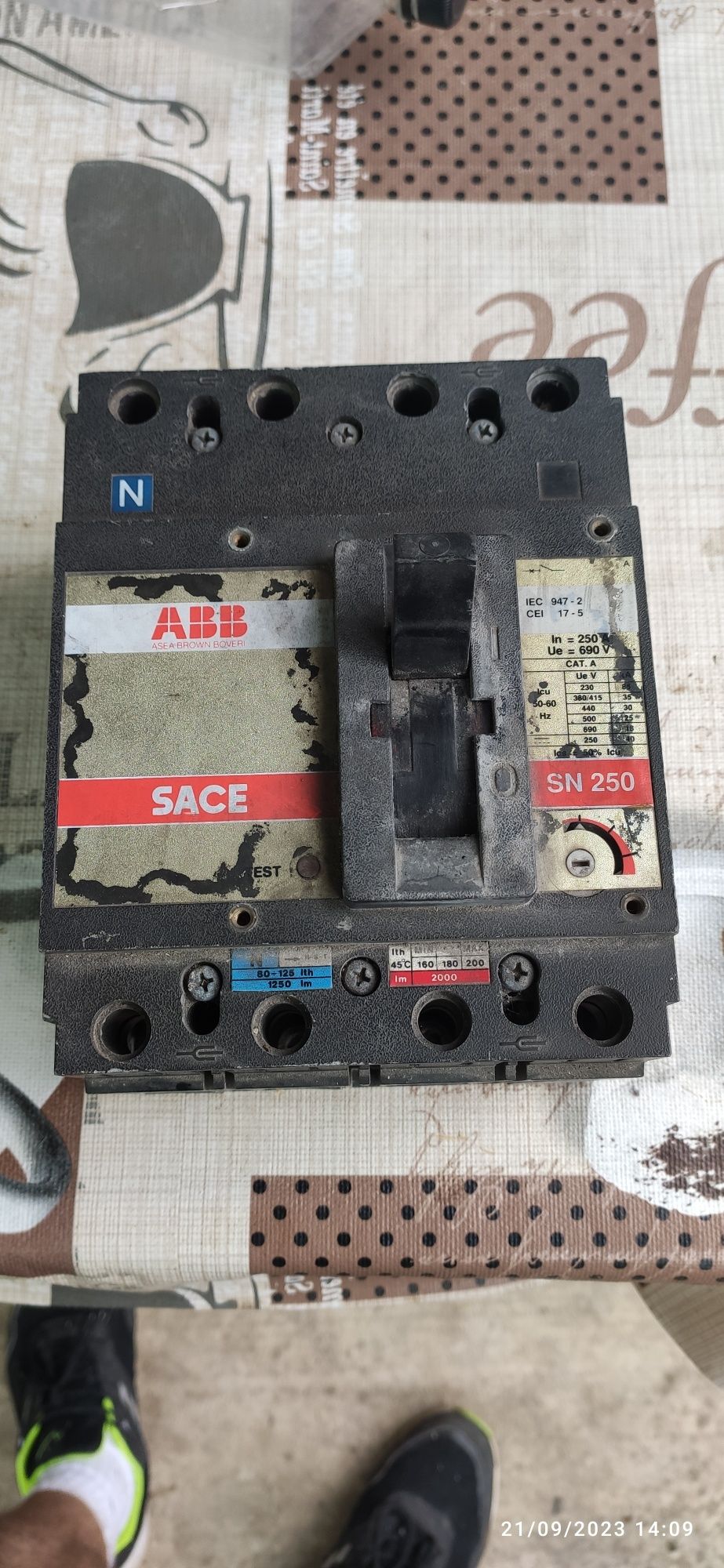 Întrerupător ABB SACE SN250 250 Amp 4 poli