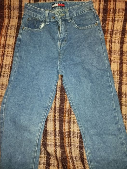 Отдам джинсы в обмен на шоколад