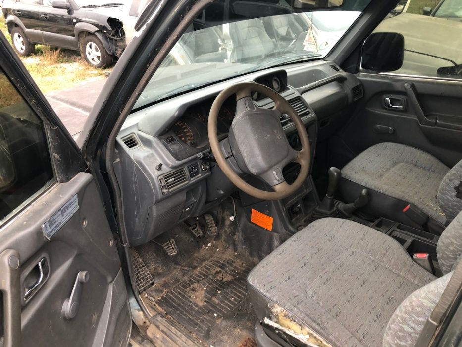 dezmembrari dezmembrez piese mitsubishi pajero 3000cmc benzina