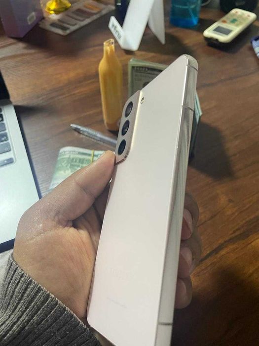 samsung S22 256gb ideal