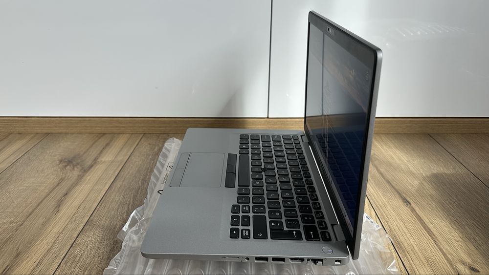 Лаптоп Dell Latitude 5410 14” Intel i5-10210u 8GB RAM 256GB SSD