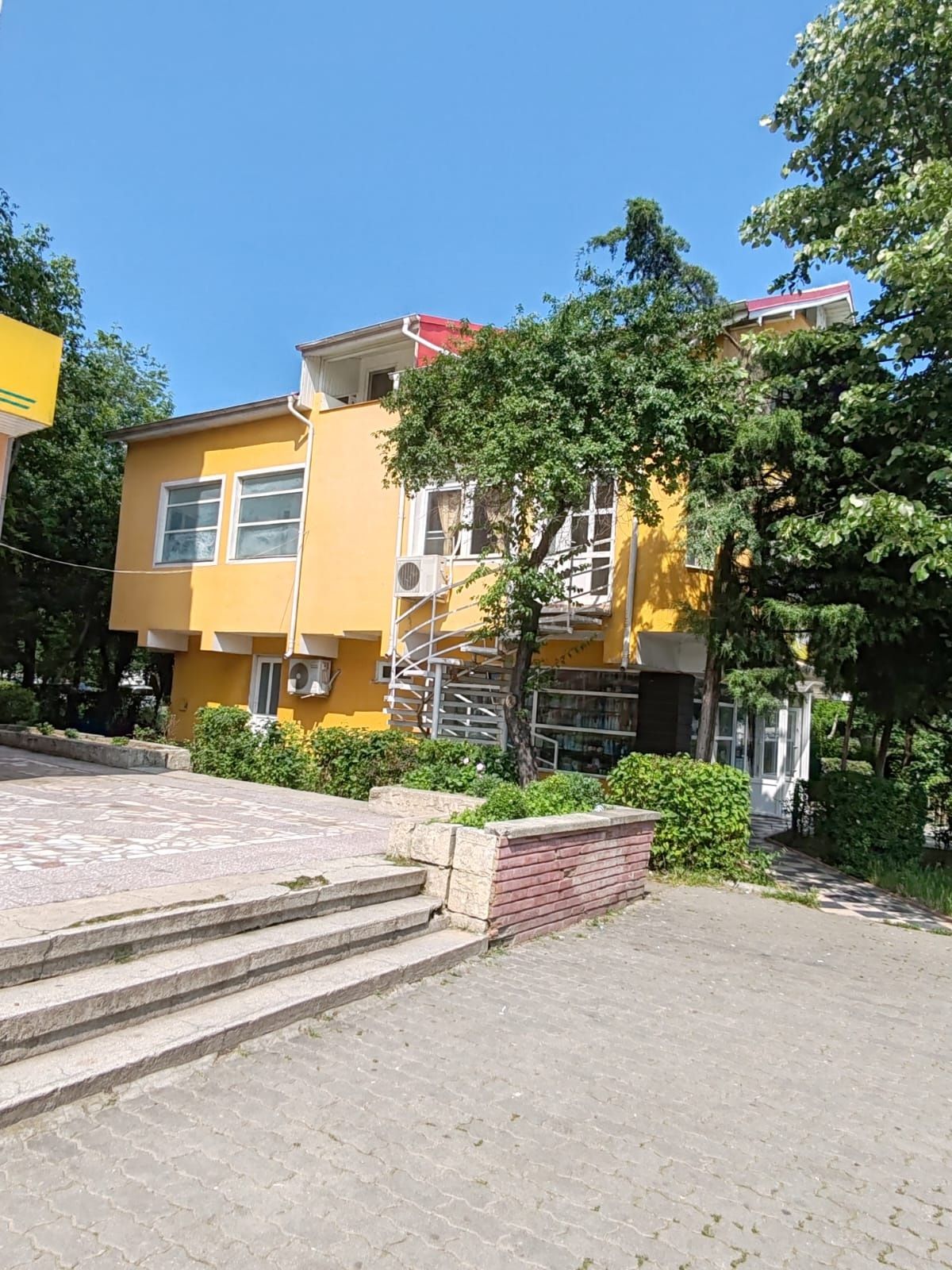 Spatiu Comercial  P+2