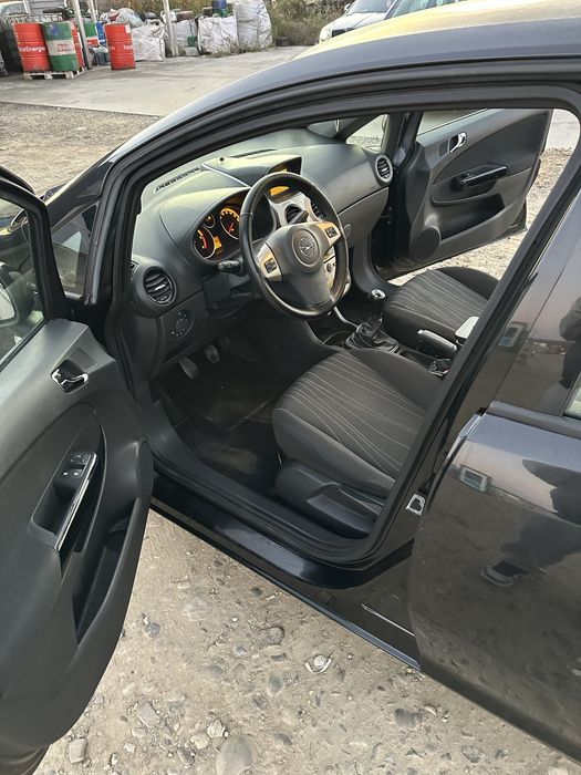 Opel corsa D 2008 1.3 diesel
