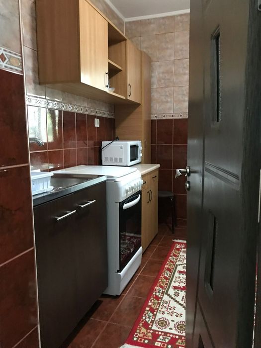 De închiriat apartament cu două camere – Zona Dacia