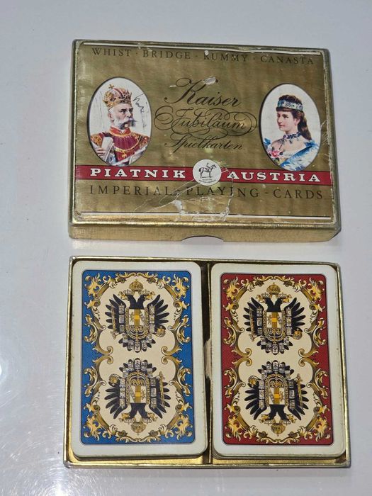 Lot vintage de 8 perechi carti de joc