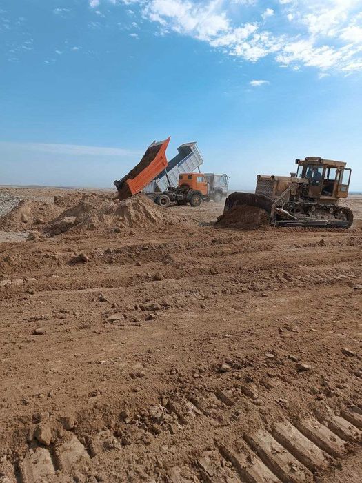 Услуги спецтехники. Аренда бульдозера, водовоза, самосвала