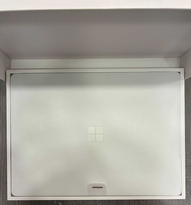 Hope Amanet P4 Laptop Microsoft Surface / Model 2037 / 16RAM / 512SSD