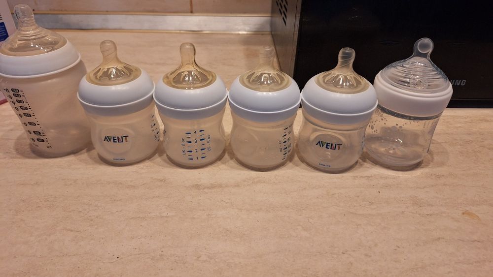 Biberoane cu tetina de 1