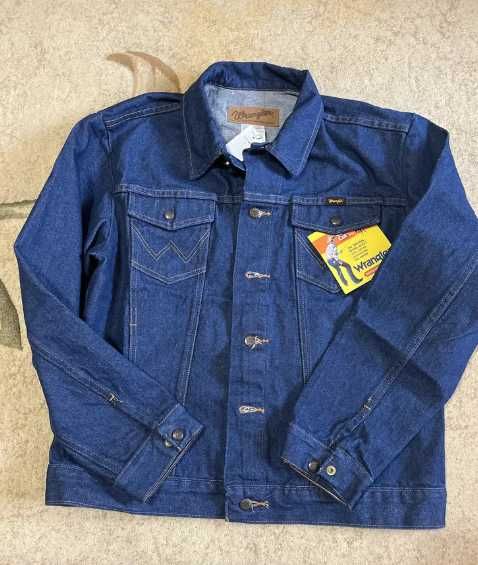 продам джинсовую куртку  wrangler cowboy cut