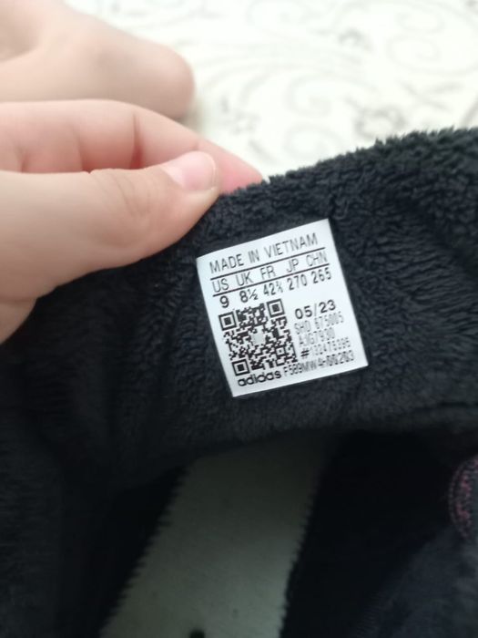 Adidas кросовки зимние