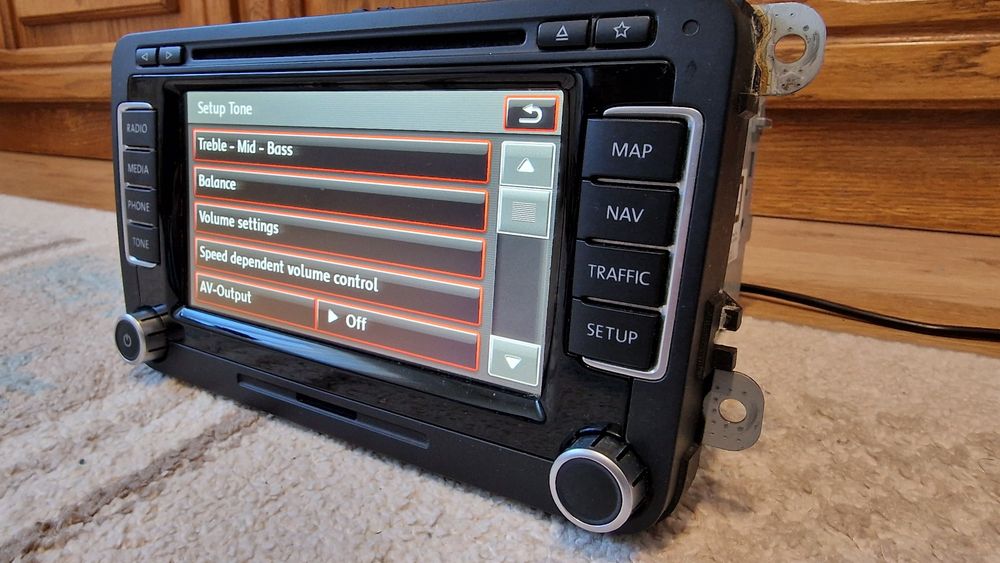 Navigatie VW RNS 510 LED + Cod Pin !