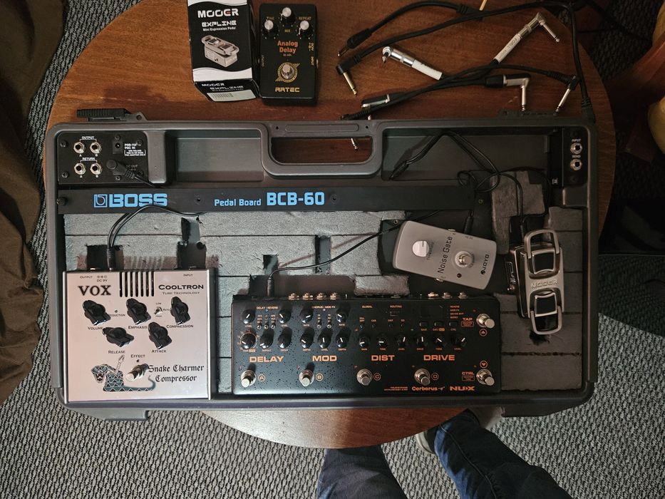 Efecte chitara pedalier