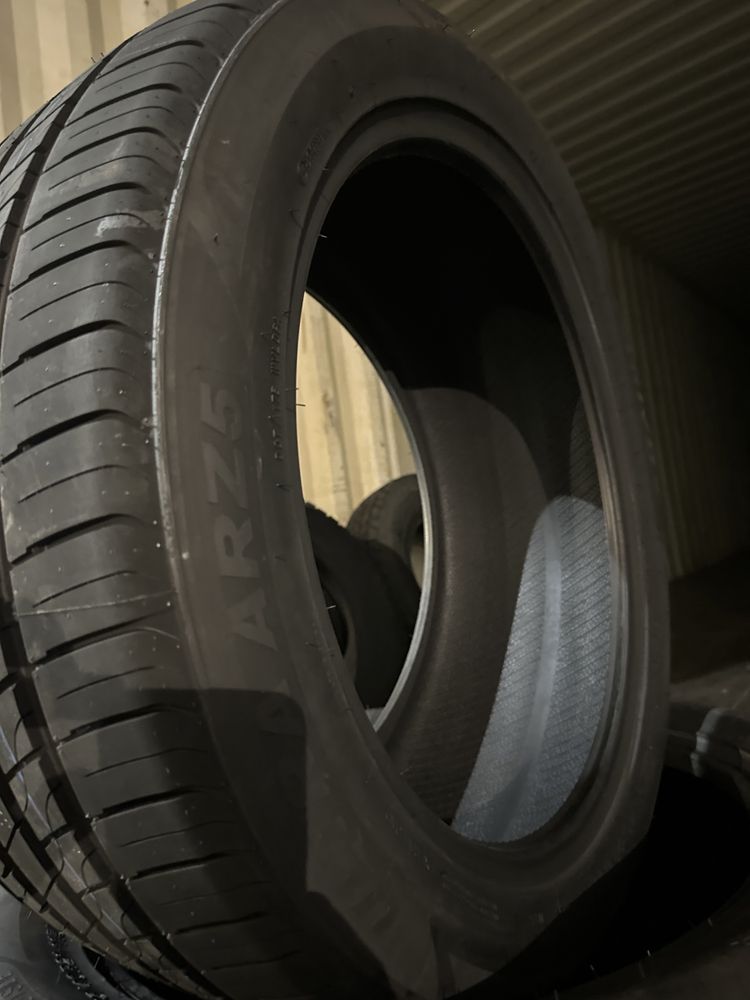 Летен Спорт Пакет Arivo Arz5 275/45R21 110W XL 315/40R21 115V XL