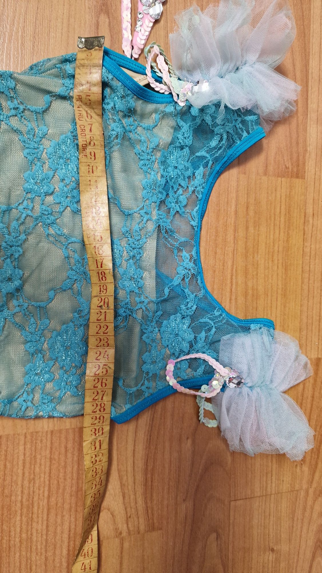 Costum gimnastica ritmica