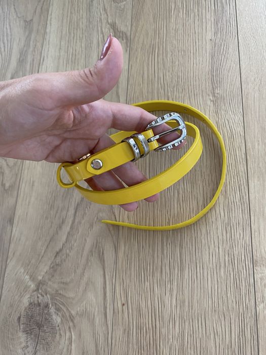 Curea galbena 75 cm