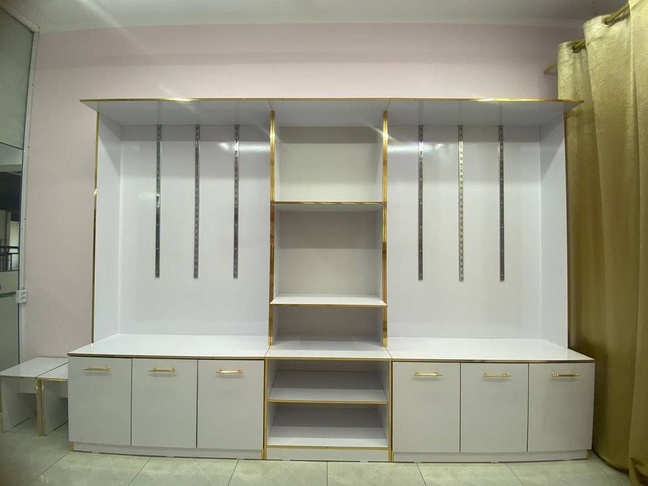 Yosh bolalar kiyim magazin mebil