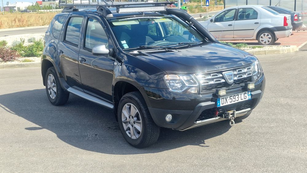 Dacia Duster 1.5 dci Euro 6   4 x 4  varianta full