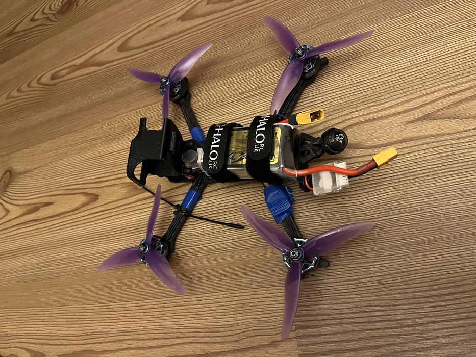 Drona FPV freestyle 5 inch cu sistem video DJI