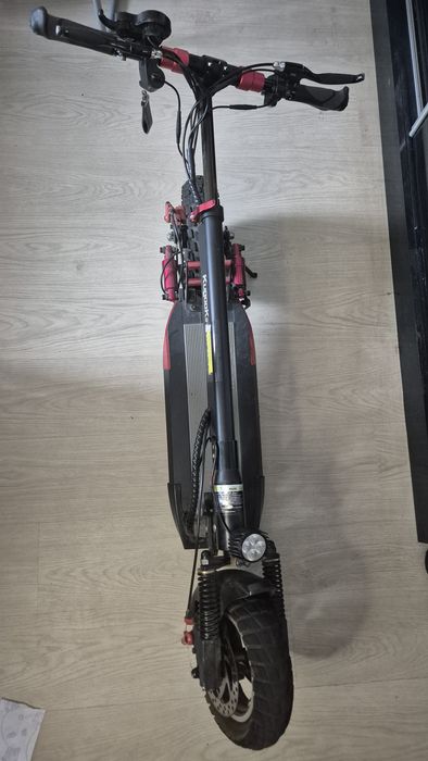 Електричекса тротинетка Kugoo M4 Pro