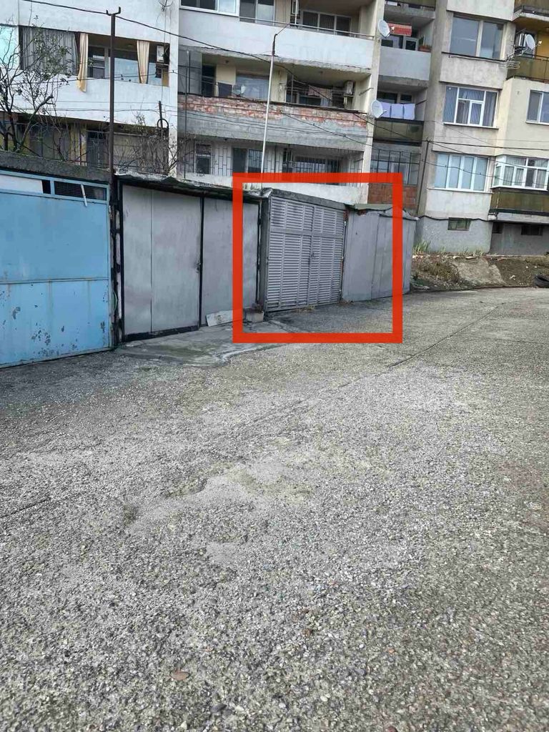 Продава се Гараж / Паркомясто в Ямбол, Зорница - 18 кв.м за 708 €/кв.м - Снимка #2