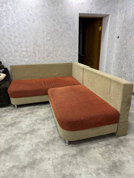 Диван угловой, б/у