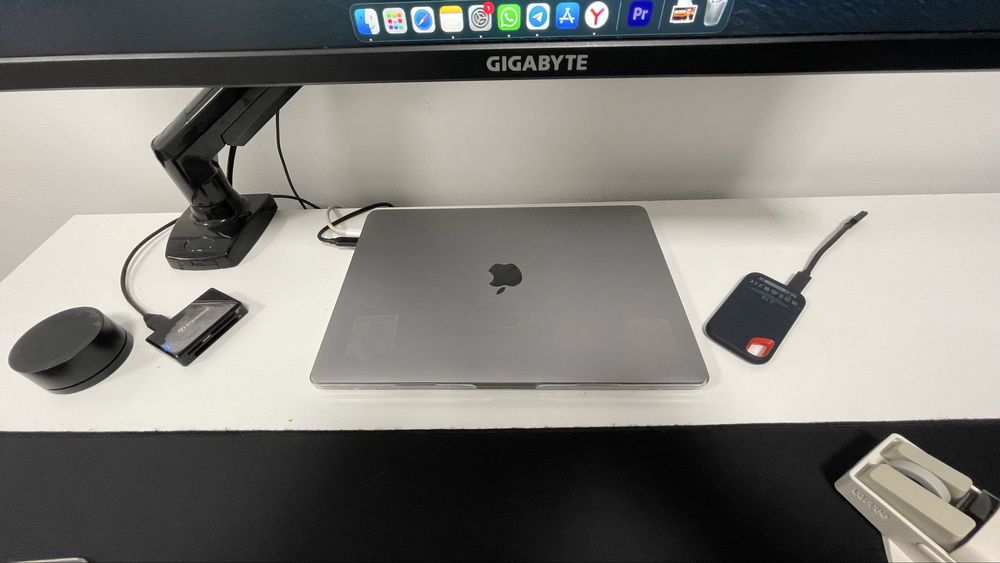Macbook pro 2022, 512 gb (обмен или продажа)