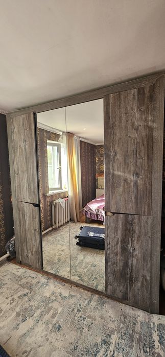 Спальный гарнитур срочно