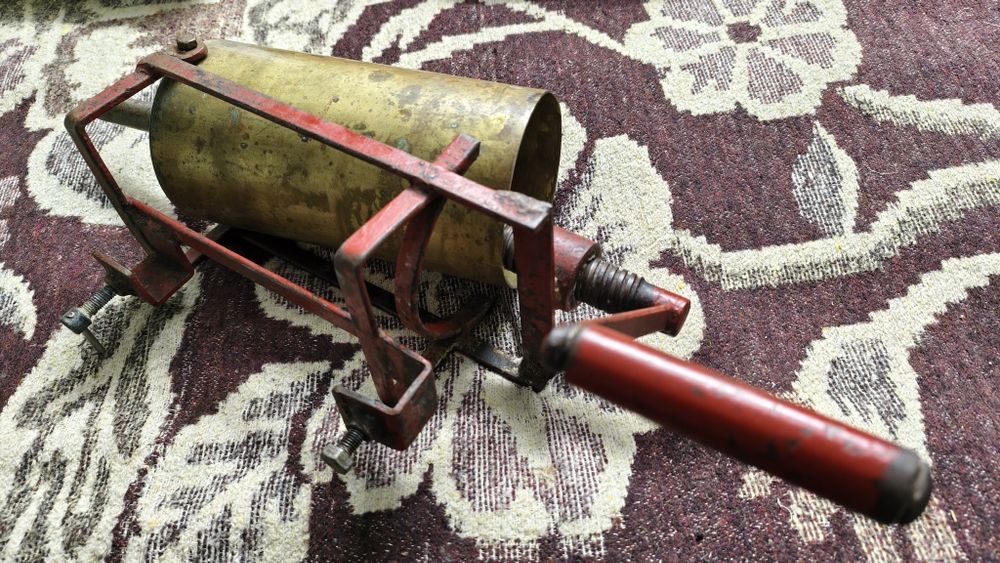 Masina de umplut carnati/caltabosi