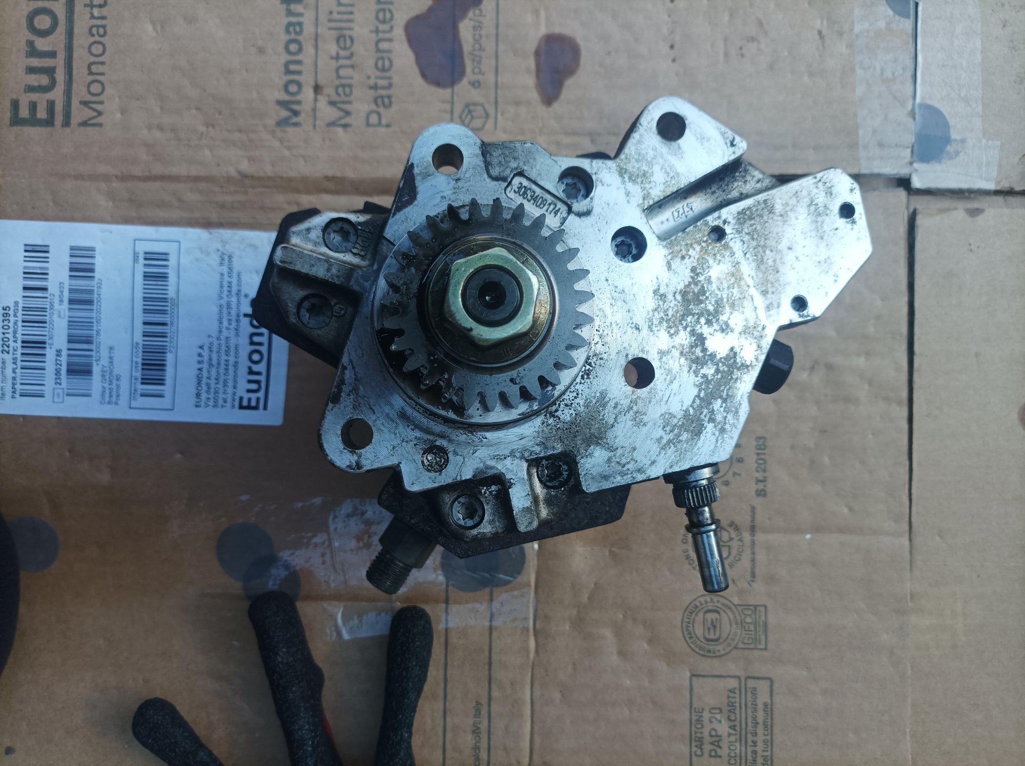 Pompă injecție 2.0 dci 150 cp M9R Renault Trafic Megane Vivaro Espace